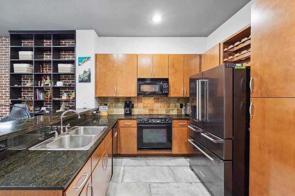 Houston, TX 77056,1901 Post Oak BLVD #4304