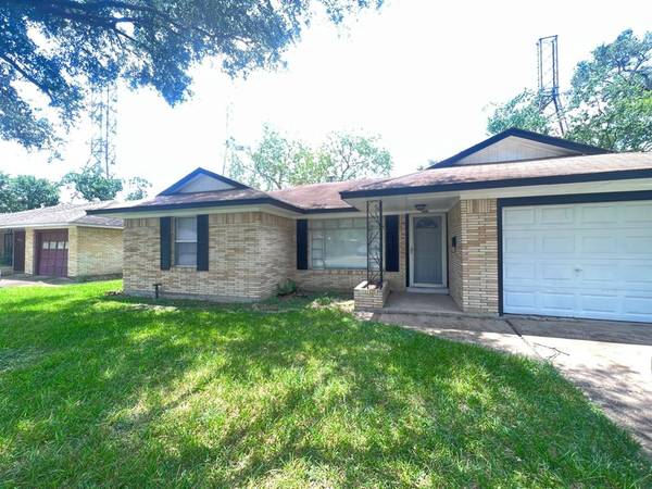 3035 Guese RD, Houston, TX 77018