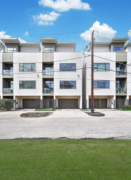Houston, TX 77007,1407 Hickory ST