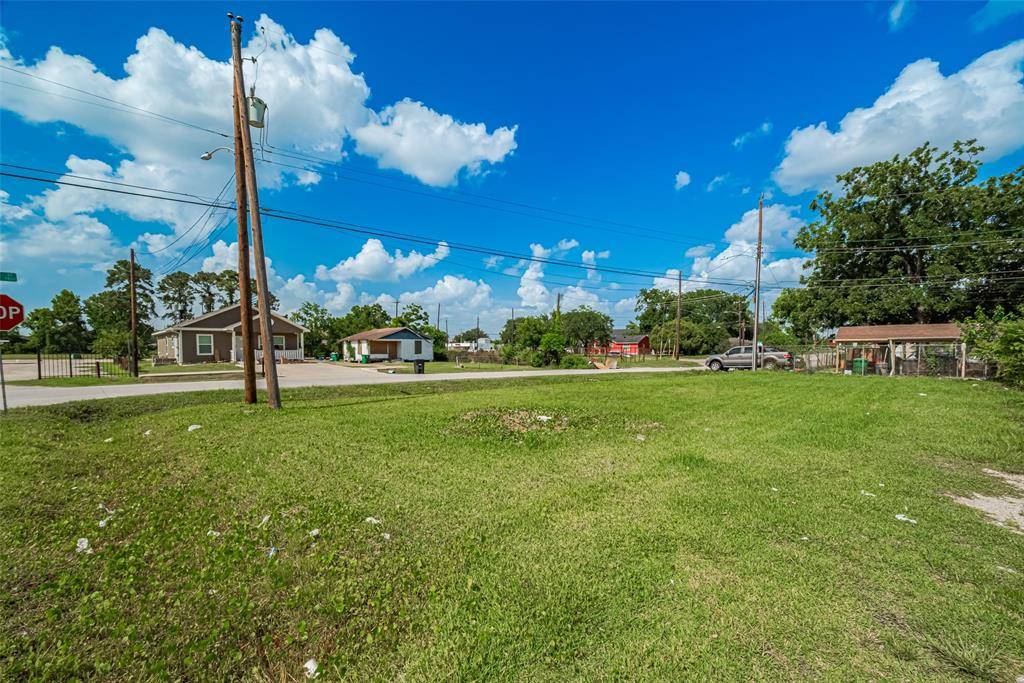 Houston, TX 77028,6922 Peabody ST