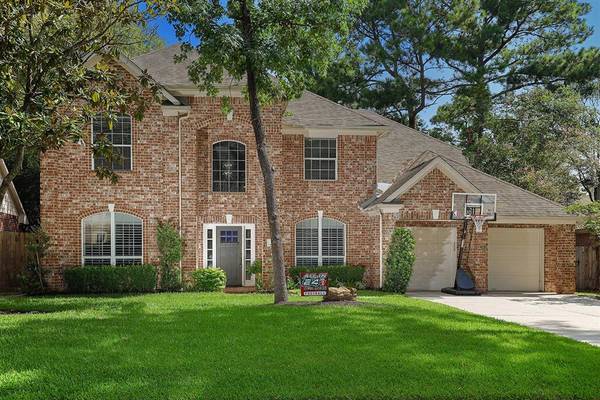 22 Crested Point PL,  The Woodlands,  TX 77382