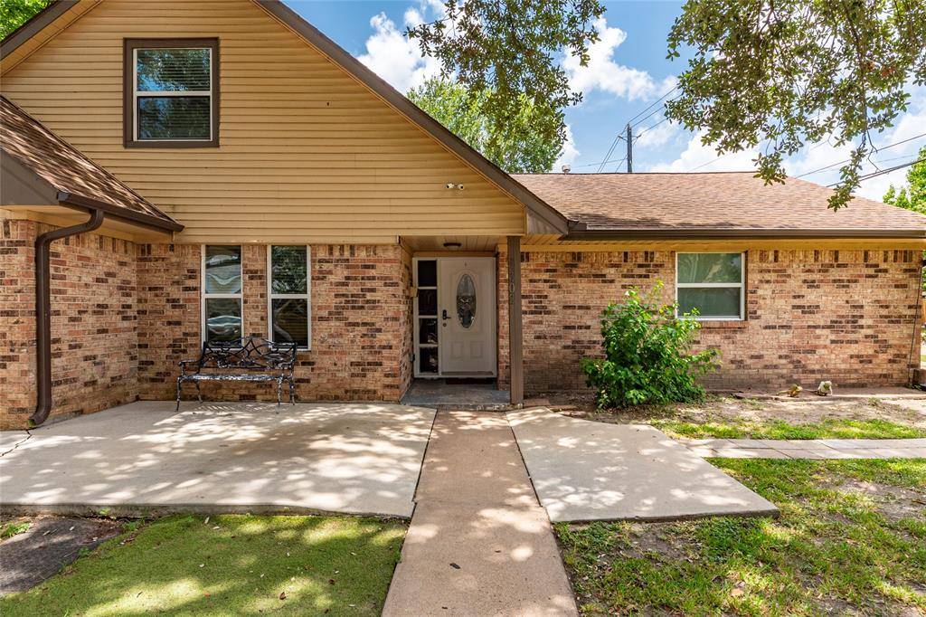 Pasadena, TX 77502,2302 Peach LN