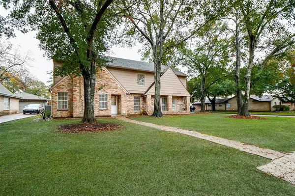 11902 Mill Trail LN, Houston, TX 77070