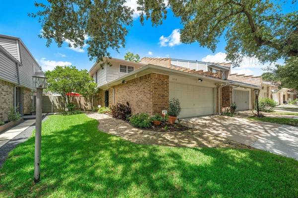 5712 Innsbruck ST, Bellaire, TX 77401