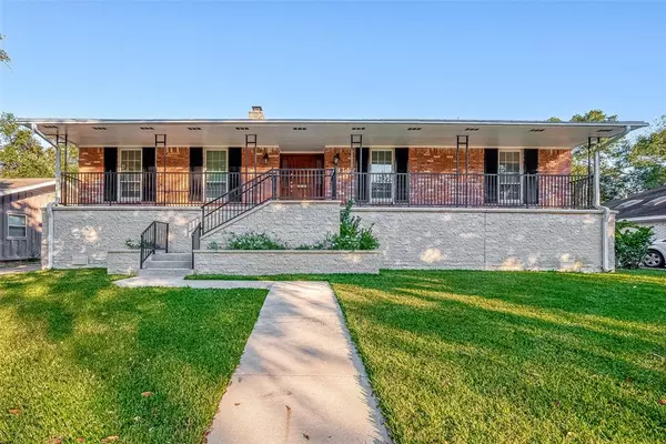 8811 S Rice, Houston, TX 77096