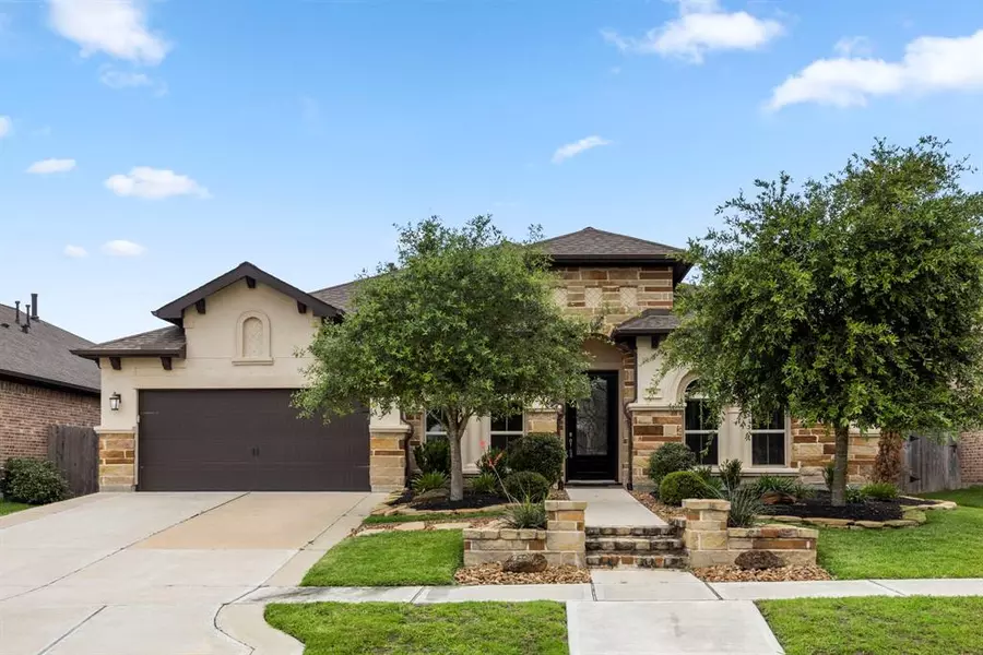 824 Galloway Mist LN, Friendswood, TX 77546