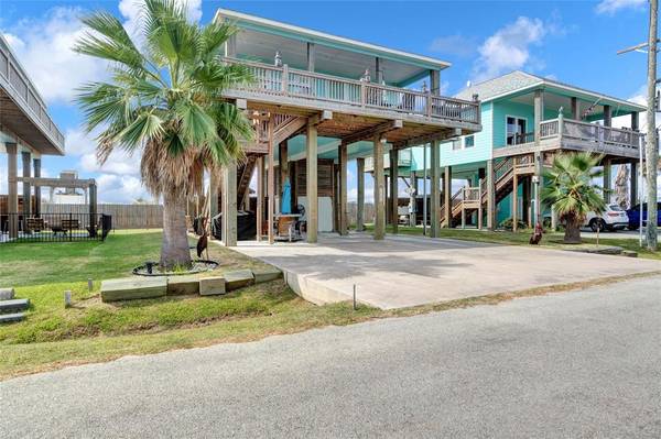 Crystal Beach, TX 77650,2567 Palm DR