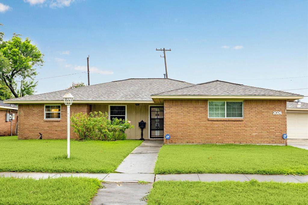 2024 John ST, Pasadena, TX 77502