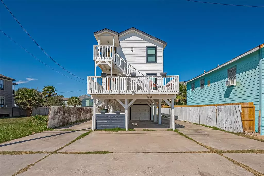 Galveston, TX 77550,1910 Avenue O 1/2