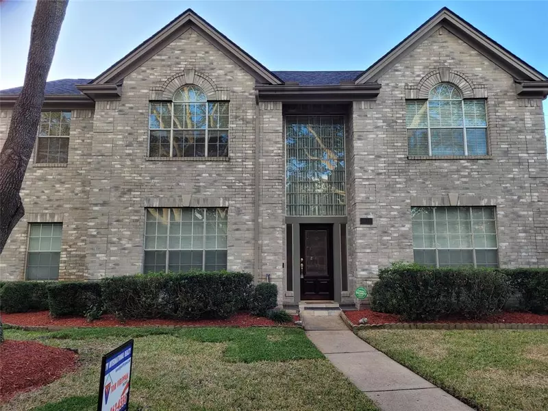 2418 Plantation Bend DR, Sugar Land, TX 77478