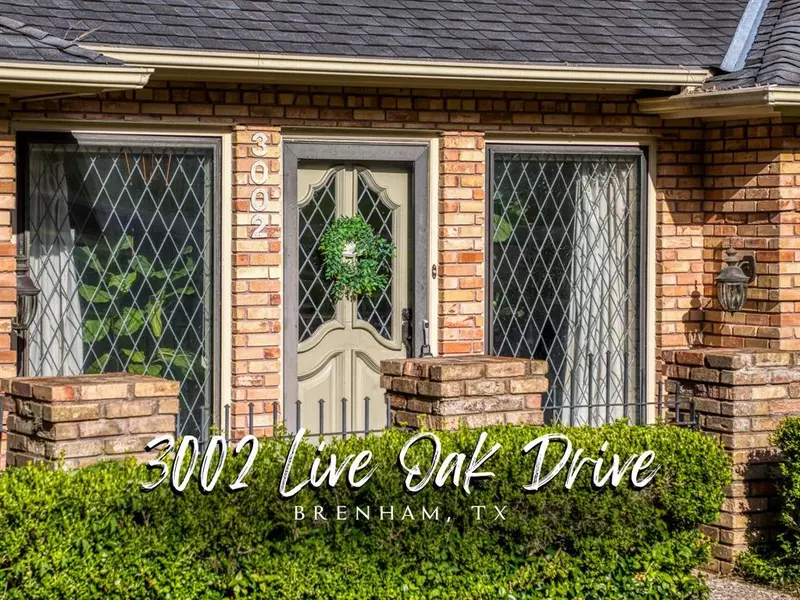 3002 Live Oak DR, Brenham, TX 77833