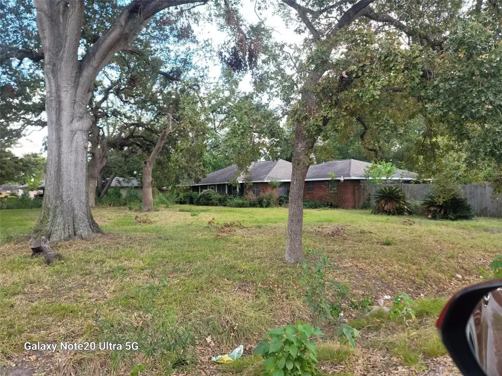 Houston, TX 77088,1821 Ferguson WAY