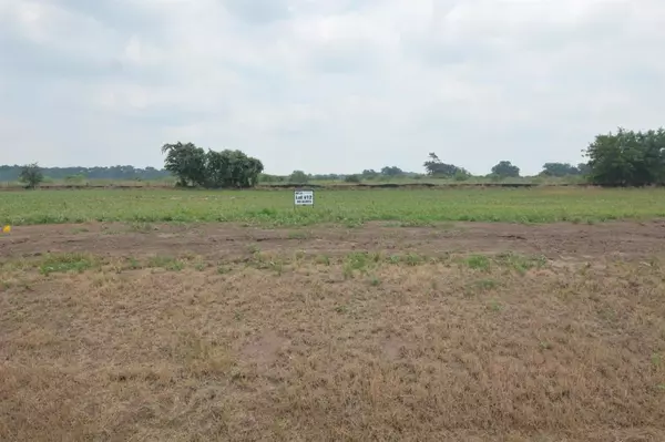 Lot 12 Hydrangea DR, Smithville, TX 78957