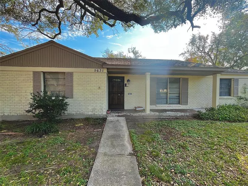 5631 W Bellfort, Houston, TX 77035