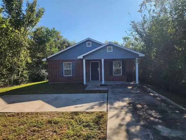 5809 Ora Lee ST, Hitchcock, TX 77563