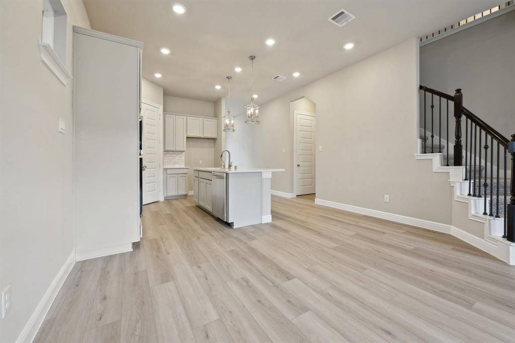 Kemah, TX 77565,550 Morning Tide LN