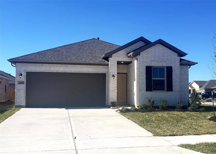 8439 Beacon Bay CIR, Baytown, TX 77523