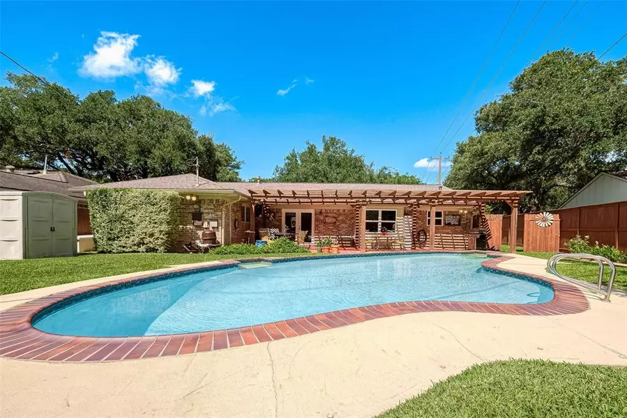 703 Borden ST, Sugar Land, TX 77478