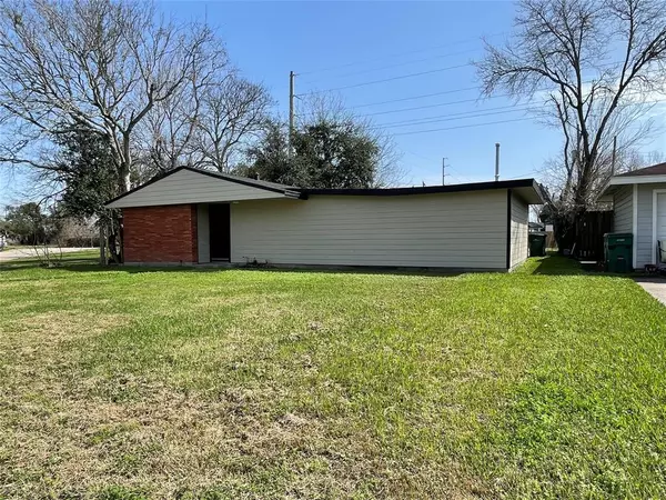 La Marque, TX 77568,301 Elaine St