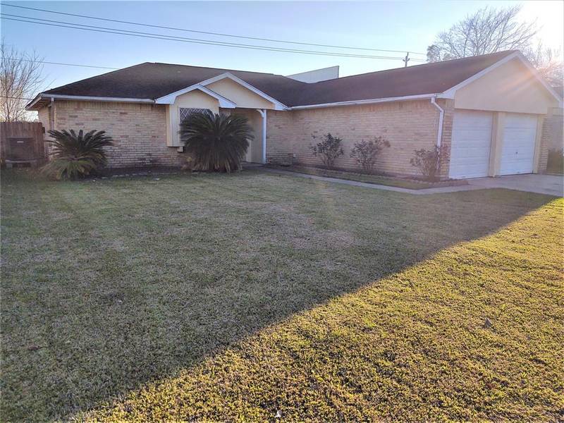 17518 Heritage Bay DR, Webster, TX 77598