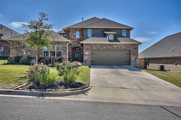 2300 Ralston Creek CT, Brenham, TX 77833