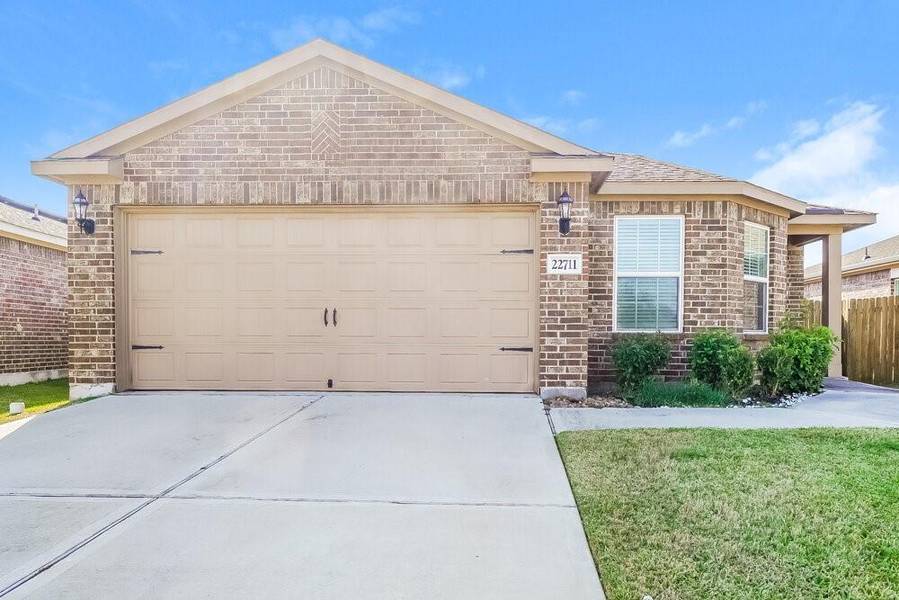 22711 Bauer Sky DR, Hockley, TX 77447