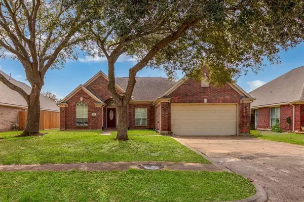 1701 Joshua Tree LN, Deer Park, TX 77536