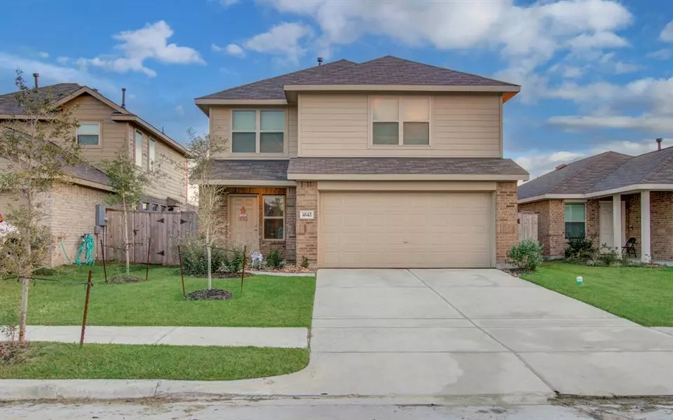 4142 Saw Mill Peak Ln, Baytown, TX 77521