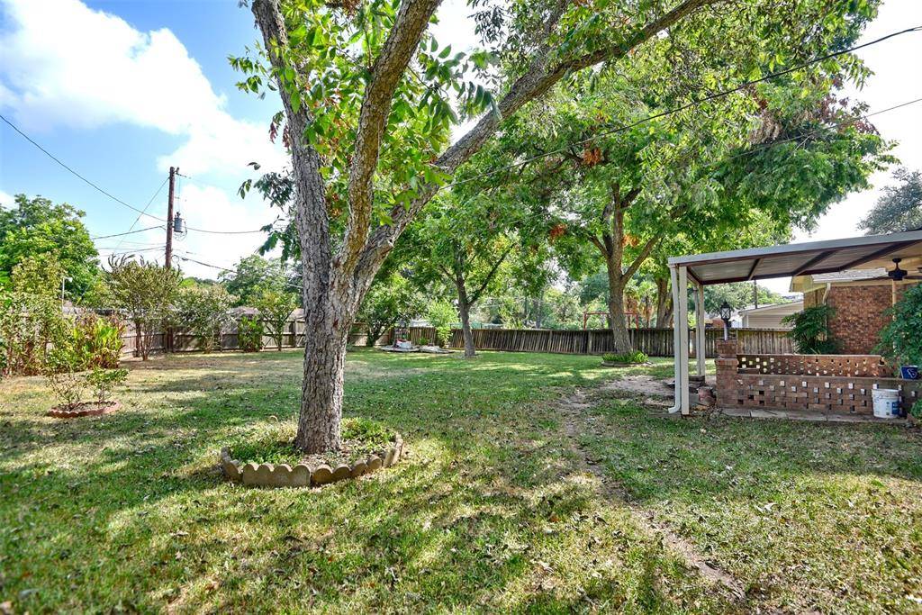 Brenham, TX 77833,606 Tison ST