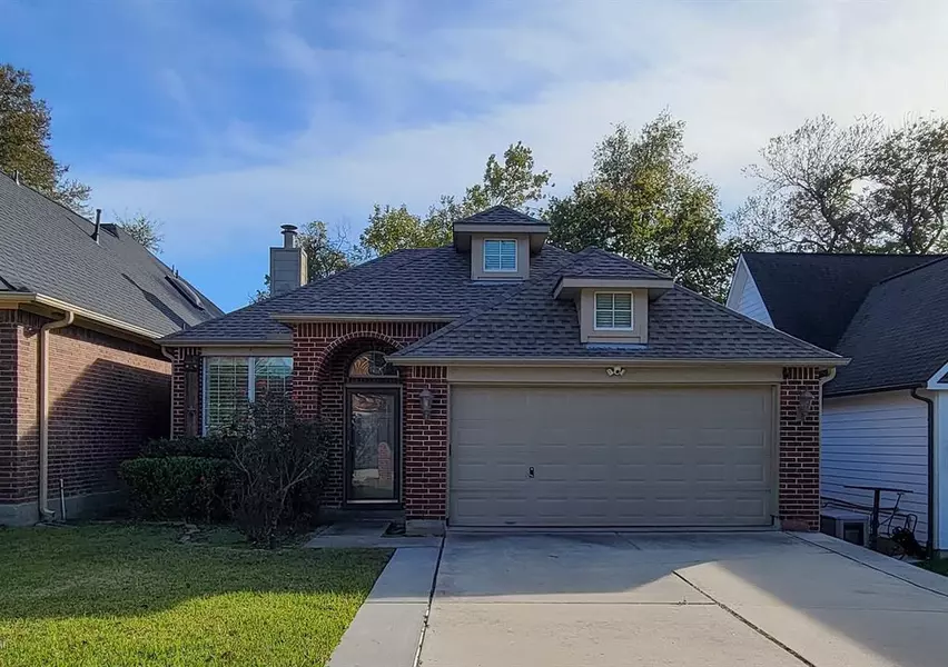 108 Cove W, Conroe, TX 77356