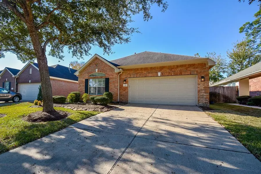 1310 Palermo DR, Pearland, TX 77581