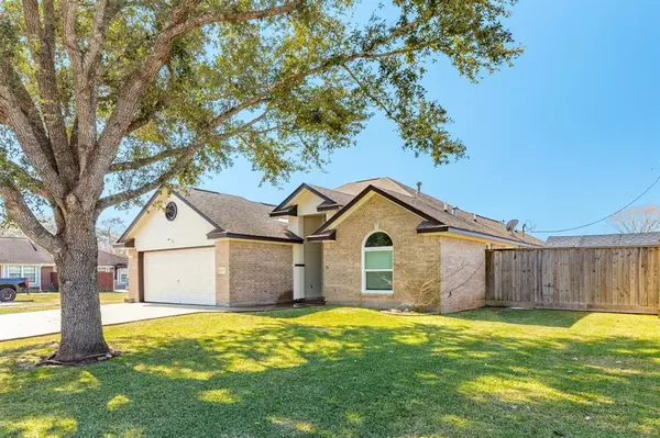 Angleton, TX 77515,1175 Thomas DR