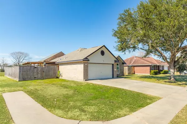 Angleton, TX 77515,1175 Thomas DR