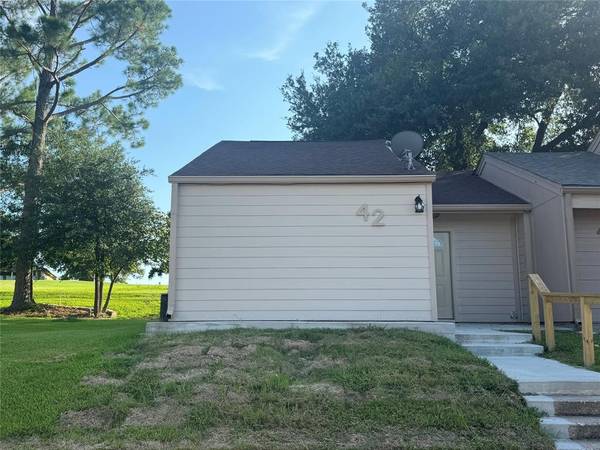 42 Driving Range LN #42, Trinity, TX 75862