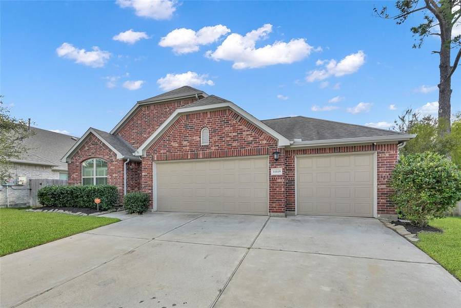 11119 English Holly CT, Tomball, TX 77375