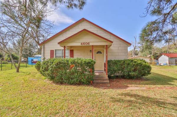 4606 Main ST, Santa Fe, TX 77510