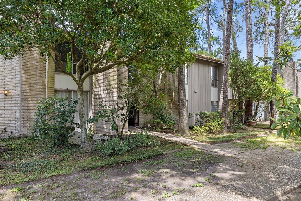 Houston, TX 77339,2127 Lake Village DR