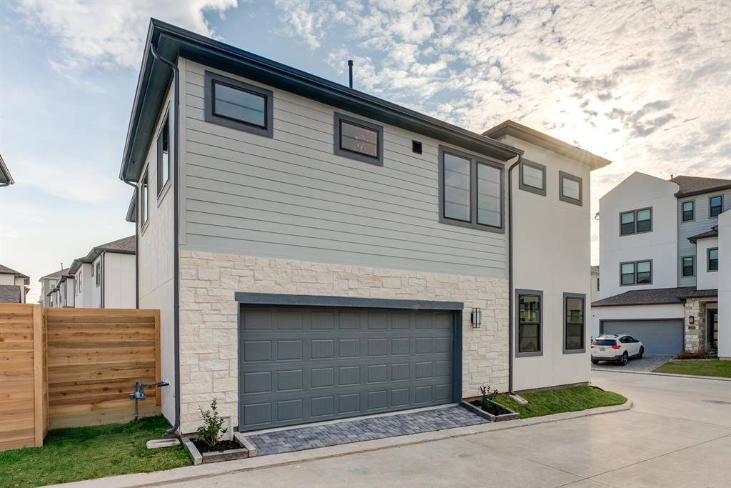Houston, TX 77082,3231 Royal Oaks Hollow LN
