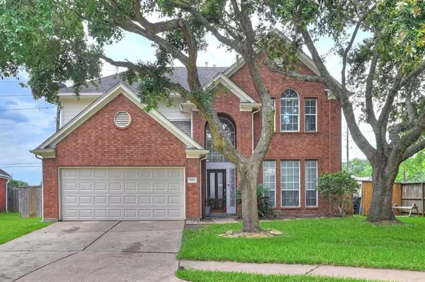 7402 Broken Oak LN, Sugar Land, TX 77479