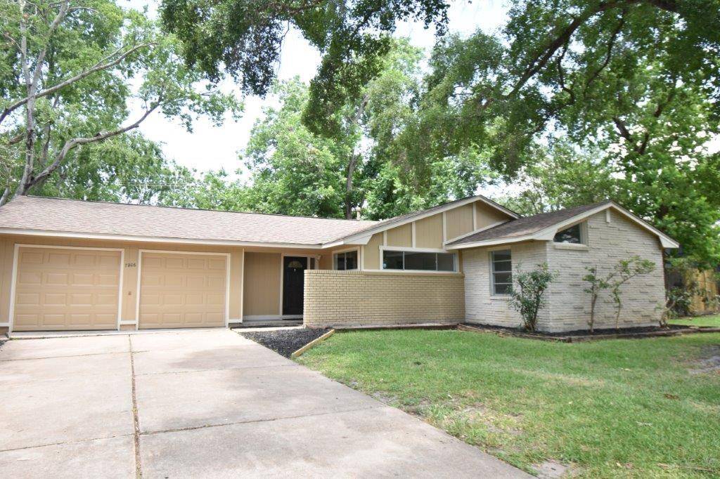7206 Triola LN, Houston, TX 77074