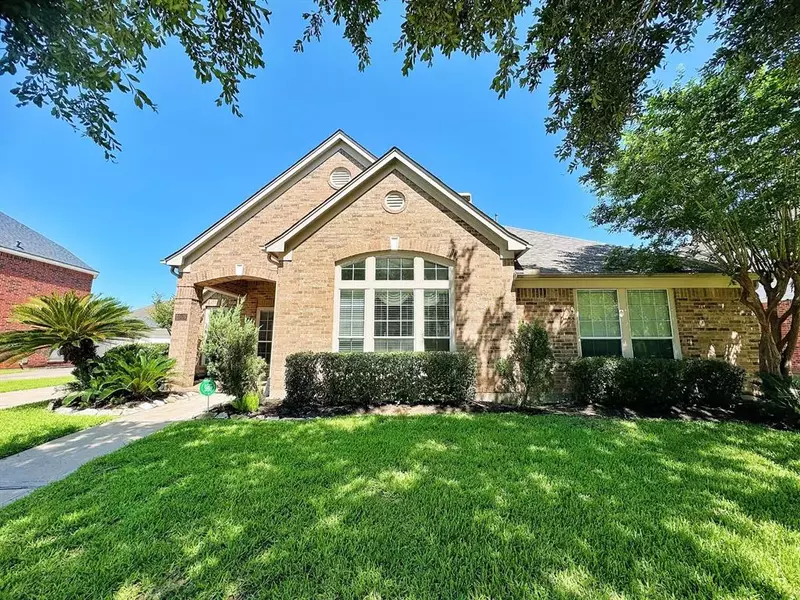 2506 Hampton Park LN, Sugar Land, TX 77479