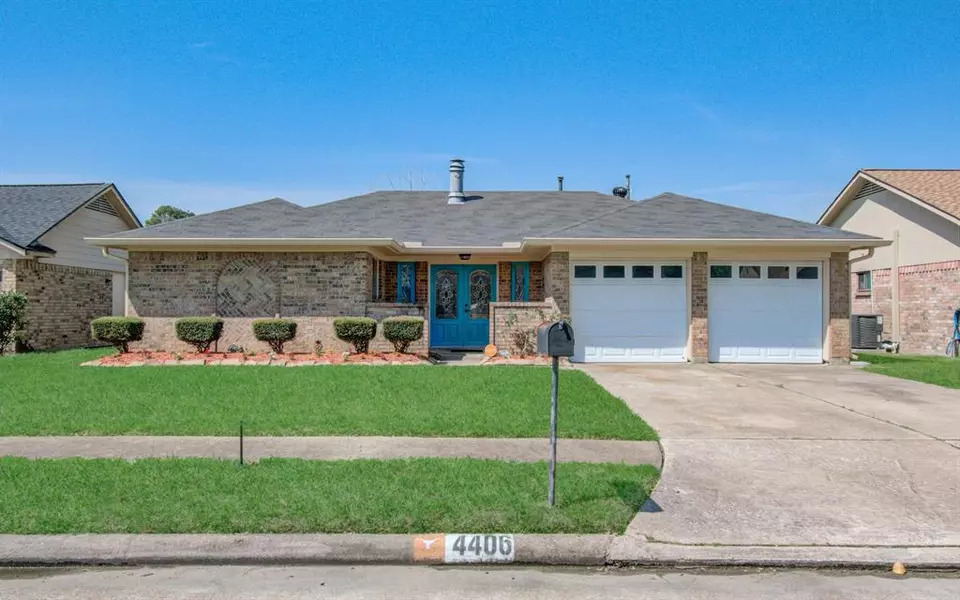 4406 Fairway ST, Pasadena, TX 77505