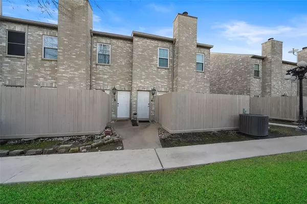 Houston, TX 77054,3286 Holly Hall ST