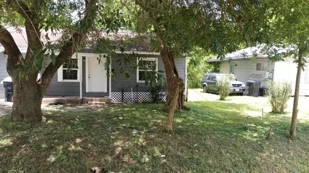 5301 Higgins ST, Houston, TX 77033