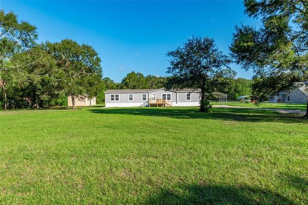 298 County Road 410, Dayton, TX 77535