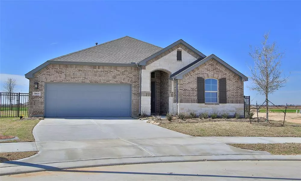 5803 Westwood Shore DR, Katy, TX 77493