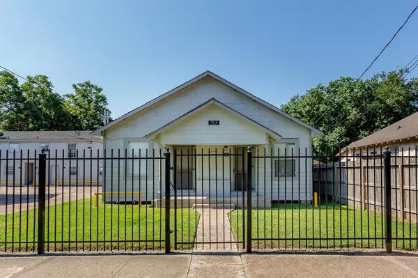 Houston, TX 77011,7016 Avenue F