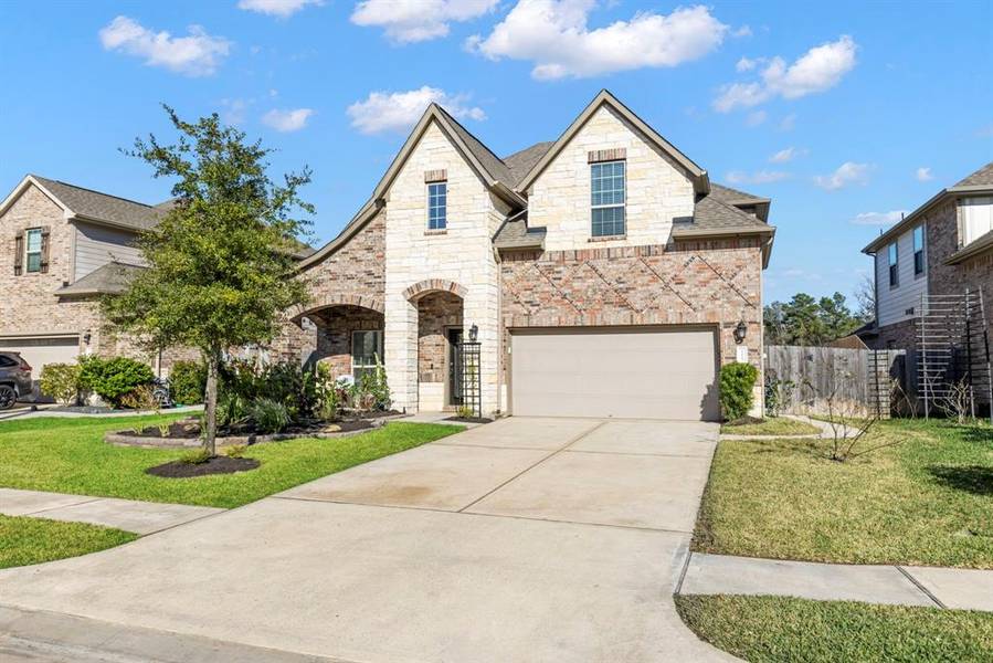 127 Chestnut Run CT, Conroe, TX 77384