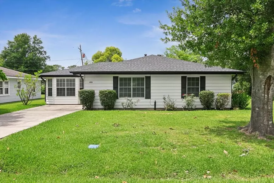 4414 W Edgar ST, Orange, TX 77630