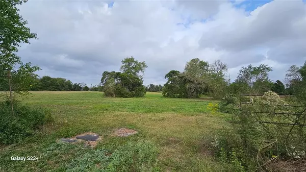 Lot B 4th 1/2 ST, Santa Fe, TX 77510